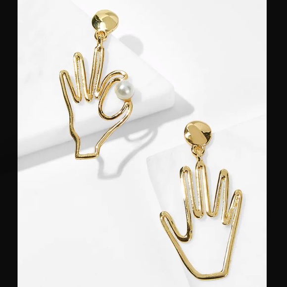 LAST SET Hollow Abstract Hand Statement Earrings - Picture 2 of 4